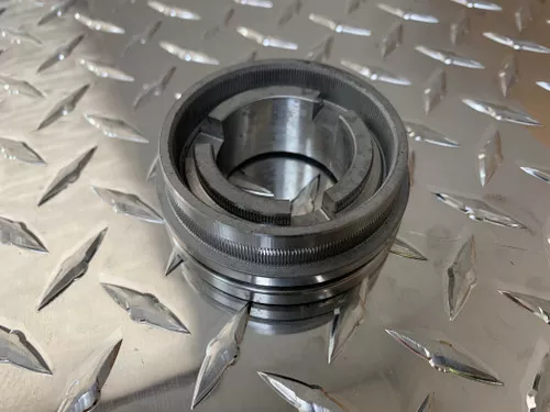 40032884 GM 8.25" IFS Differential Case Adjuster 2007+