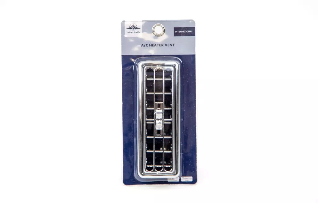 Chrome HVAC vent for International 9900 models 2000-2017