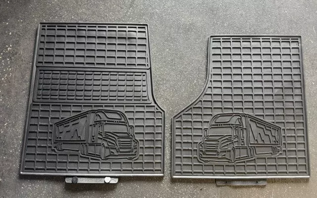 Freightliner CASCADIA Black Floor Mat Set 2008-2016