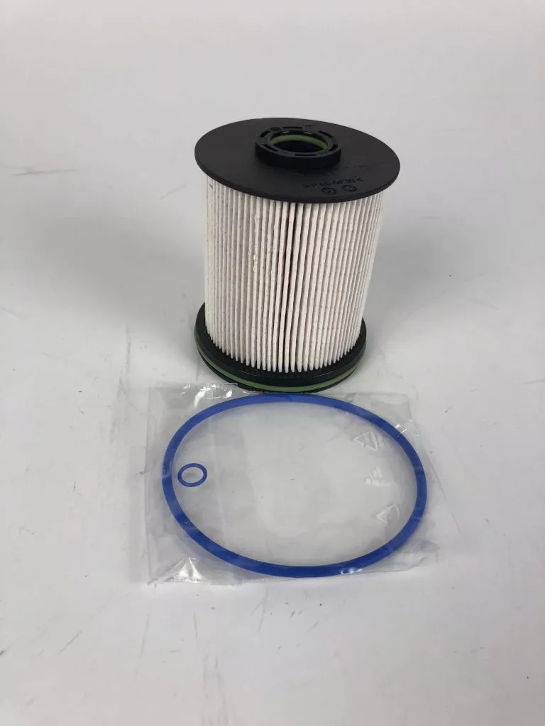 Fuel filter for International CV/Chevrolet Silverado 4500/5500/6500 2019+ 6.6L diesel engine