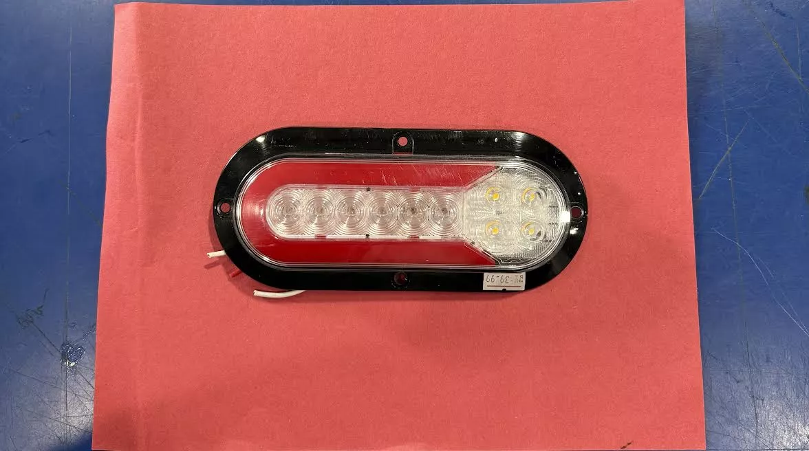 Oval light red/white reverse led