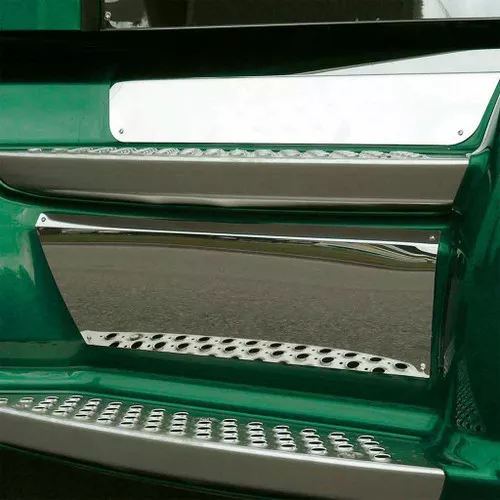 TRUX TK-1603 KW. T660 FRONT KICK PLATE - LOWER PANEL